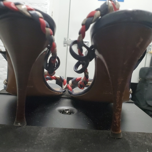 Fendi heels - Picture 3 of 10